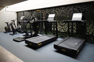 Fitnes oz. oprema za telovadbo v nastanitvi The Dominican, Brussels, a Member of Design Hotels