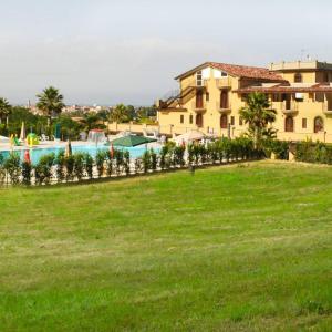 Bazén v ubytování Vecchio Frantoio Villa Rosa nebo v jeho okolí