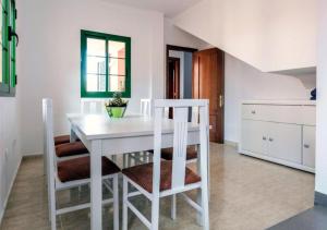 Χώρος καθιστικού στο Villa Infinity