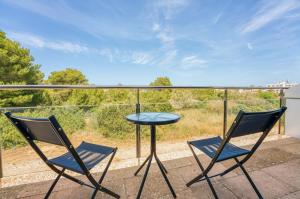 Gallery image of PRECIOSO DUPLEX EN CALA SANTANDRIA CON PISCINA Y WIFI in Son Carrio +37 photos