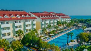 Bazén v ubytování Sural Resort Hotel nebo v jeho okolí + 43 fotografií