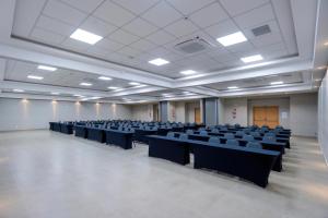 Hotel Caiuá Blumenau商务区和/或会议室