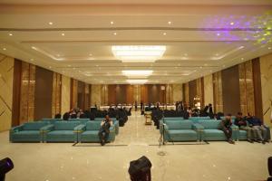 Hotel Abhinandan的休息区