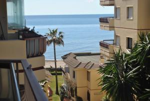 A general sea view or a sea view taken from Az apartmant