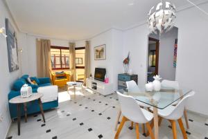 A seating area at Cubo's Apartamento B1 2A Lubina del Sol