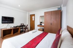 TV a/nebo společenská místnost v ubytování Eco Hostel Hua Hin