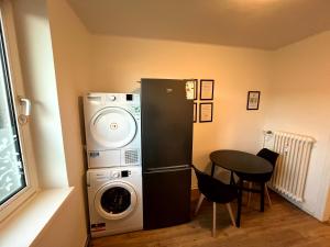 Kuchyň nebo kuchyňský kout v ubytování 3-Zimmer Monteurwohnung mit Balkon + 7 fotografií