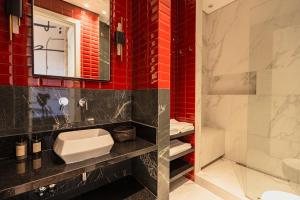 Koupelna v ubytování Canvas Boutique Hotel