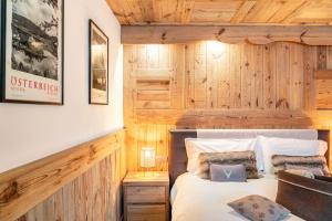 Postel nebo postele na pokoji v ubytování Haus Gabriel - Seefeld