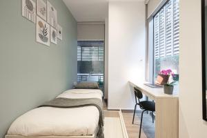 Next'Living - Luxury Private Room in a CoLiving Villa客房内的一张或多张床位