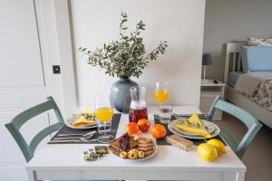 Đồ ăn tại/gần căn hộ