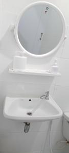 Φωτογραφία από το άλμπουμ του KNT Dwelling We are Hometel σε Ban Na Khwai