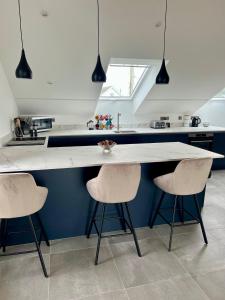 Gallery image of Finest Retreats - Sea Skapya in Lizard