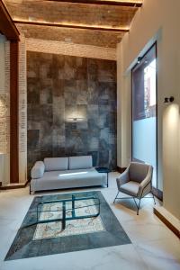 Posezení v ubytování Sercotel Granada Suites