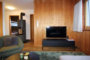 Gallery image of Gemütliches Alpen-Chalet auf 1600m Höhe in Malix