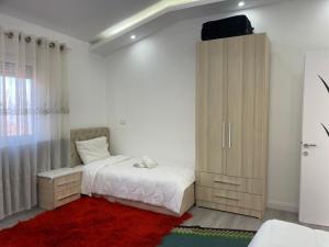 Postel nebo postele na pokoji v ubytování Jurgen House