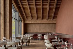 Ein Restaurant oder anderes Speiselokal in der Unterkunft Hótel Jökulsárlón - Glacier Lagoon Hotel 