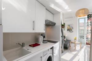 Kuchnia lub aneks kuchenny w obiekcie Studio Jaune FSHH
