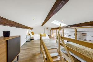 Posezení v ubytování Loft and Suites