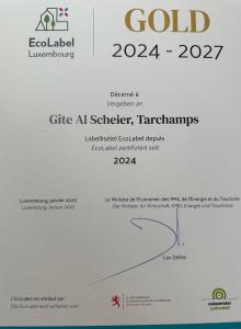 Ferienhaus Gîte Al Scheier Tarchamps的证书、奖牌、标识或其他文件