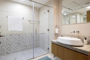 Next'Living - Luxury Private Room in a CoLiving Villa的一间浴室