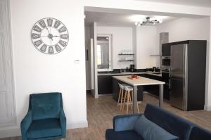 Η κουζίνα ή μικρή κουζίνα στο Le logis des Jacobins 125m2