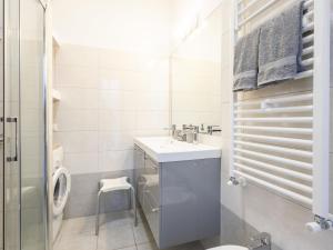 A bathroom at Studio Fra Cristoforo Studio Apartment by Interhome