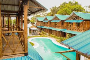 Kolam renang di atau di dekat Hotel Utüane
