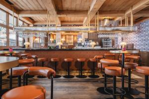 Braunbär Hotel & Spa - Former Alpine Sunstar Hotel酒廊或酒吧区