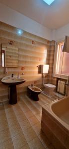 Koupelna v ubytování Hotel Tito
