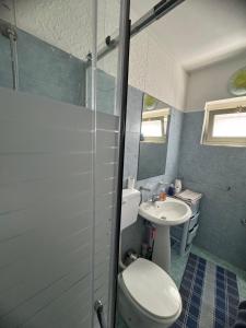 Koupelna v ubytování Casa C&S + 37 fotografií