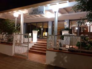Zgradba, v kateri se nahaja hotel