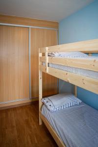 En eller flere senge i et værelse på AT059 Reformed & Beach Views, Airco, WiFi + 13 billeder