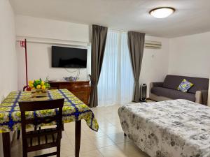 Μια τηλεόραση ή/και κέντρο ψυχαγωγίας στο La Casa di Nina