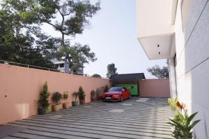 Večerní zábavní program pro hosty v ubytování MoonBasa Boutique Hotel and Spa Infopark , Kakkanad