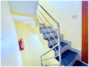 马拉里MALL ROAD HOTEL S A M I R U P A L A C E near temple and garden的相册照片