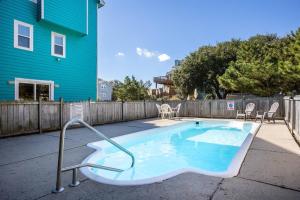 Πισίνα στο ή κοντά στο Short walk to Beach with Pool Game Room and Spa