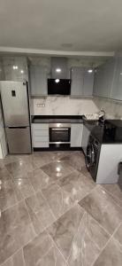Kuchyň nebo kuchyňský kout v ubytování Apartamentos solymar oropesa del mar