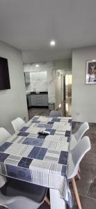 Kuchyň nebo kuchyňský kout v ubytování Apartamentos solymar oropesa del mar