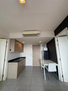 A cozinha ou kitchenette de Unixx Pattaya High floor view