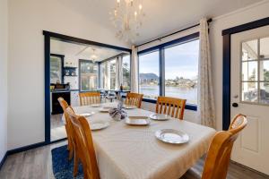 西塞德Fire Pit and River View Vintage Stay in Seaside!的相册照片