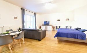 Postel nebo postele na pokoji v ubytování Karlsbad Apartment