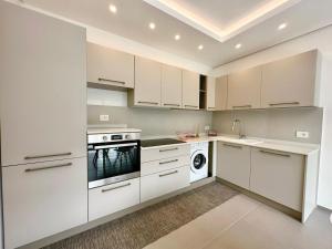 Η κουζίνα ή μικρή κουζίνα στο Villa Palmeri +21 φωτογραφίες