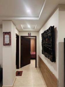 Φωτογραφία από το άλμπουμ του Modern 2BHK Bahria Ph 7 Family Friendly στο Ισλαμαμπάντ