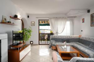 Posedenie v ubytovaní Funtana Apartments Budinjaš