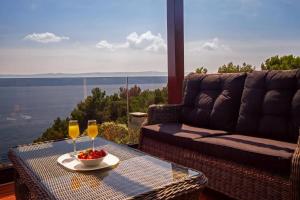 Příroda nedaleko prázdninového domu + 32 fotografií