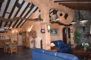 Posedenie v ubytovaní Finca Higueron Mit Privatem Pool