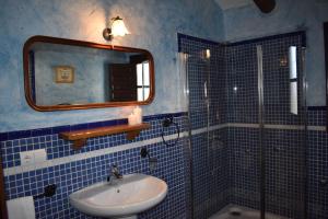 Kúpeľňa v ubytovaní Finca Higueron Mit Privatem Pool