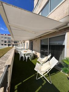 Το κτήριο όπου στεγάζεται  το διαμέρισμα