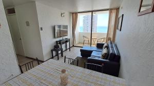 Postel nebo postele na pokoji v ubytování A pasos del mar - Departamento 8 norte Viña del Mar